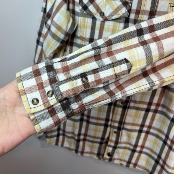 Cody James Boys Plaid Flannel Pearl Snap Shirt Beige Brown Western Pockets Large - Picture 9 of 15